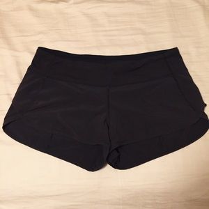 Lululemon black SPEED UP SHORTS 2